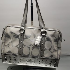 PRICE FIRM canvas signature silver hand bag